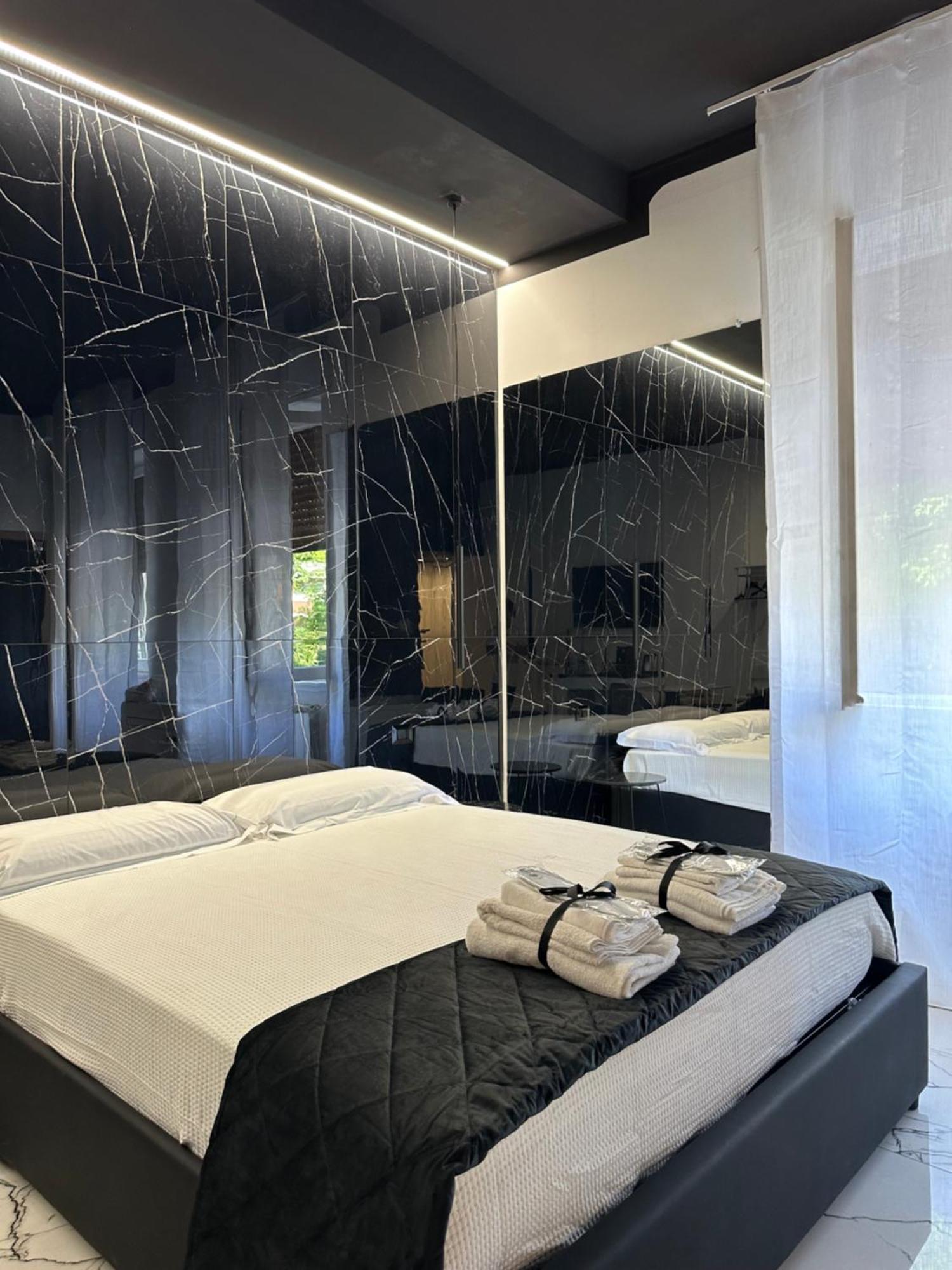 Milan Hub Private Spa Екстер'єр фото