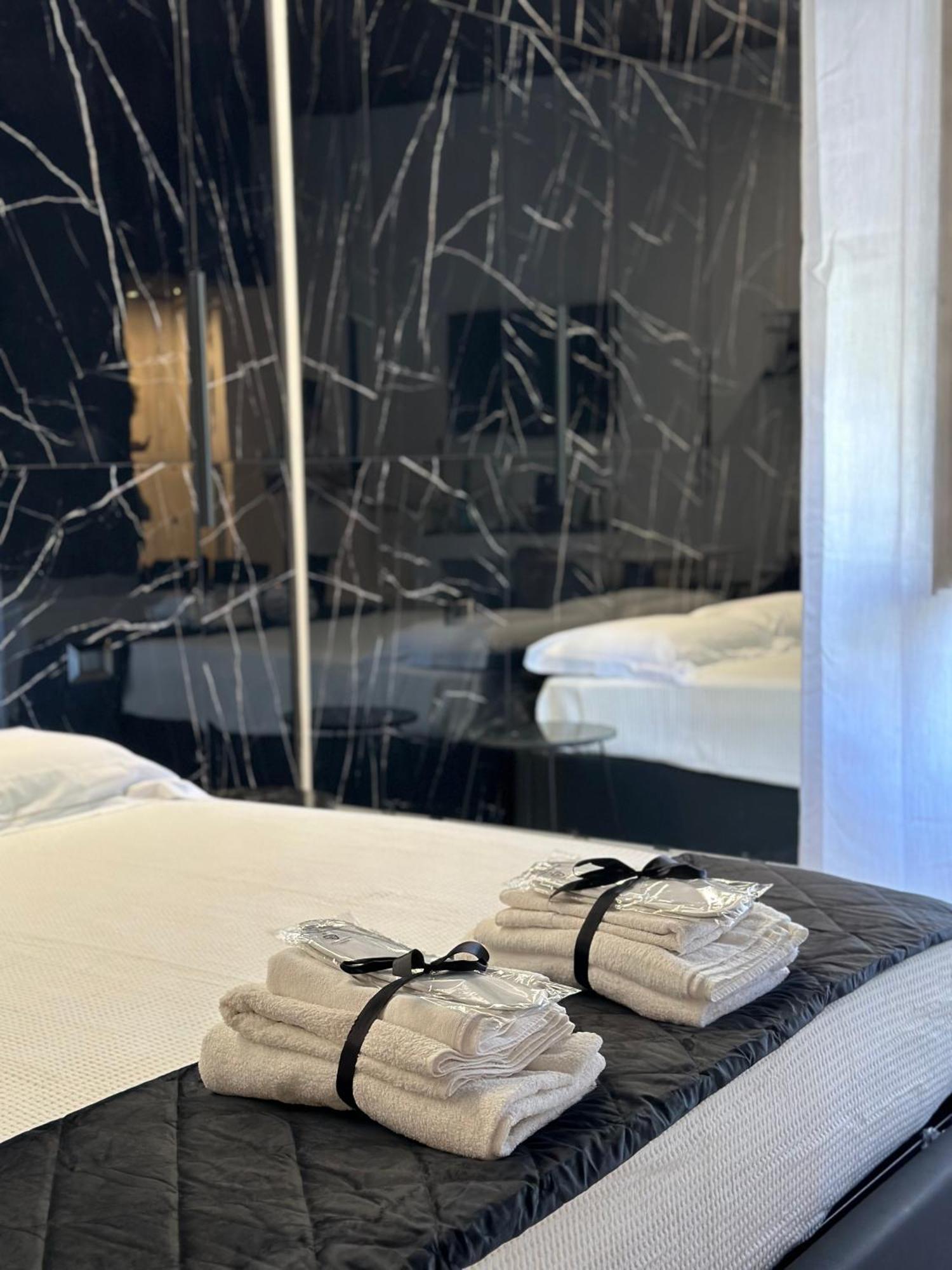 Milan Hub Private Spa Екстер'єр фото